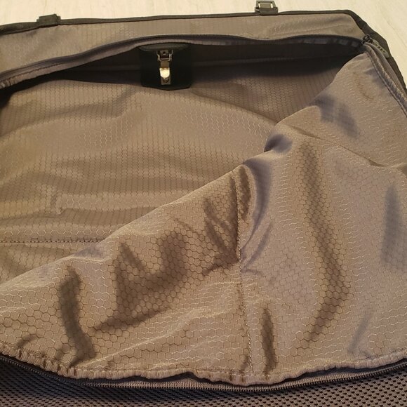 TUMI Garment Bag Tri-Fold Carry-On - Picture 8 of 8